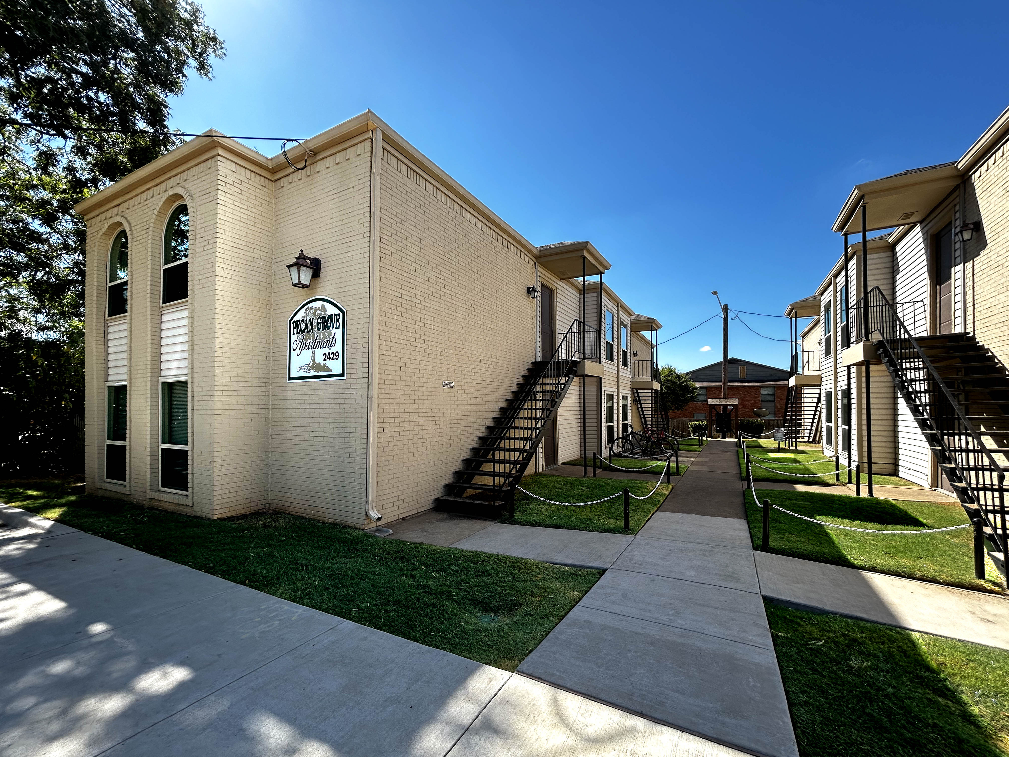 Pecan Grove, TX artificial turf projects